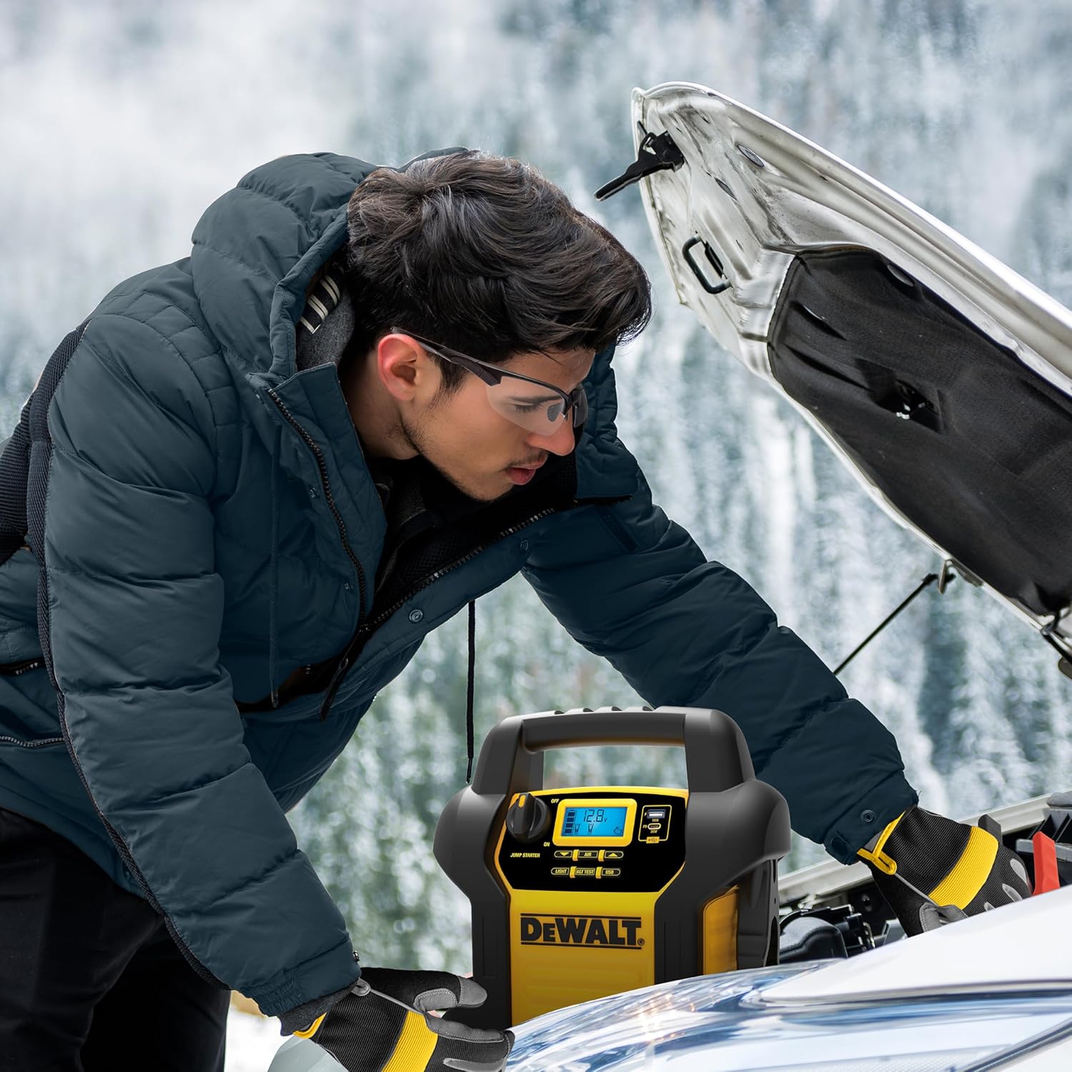 DEWALT DXAEJ14 Digital Portable Power Station Jump Starter - 1600 Peak Amps with 120 PSI Compressor, 15W USB-A and 25W USB-C Power for Electronic Devices