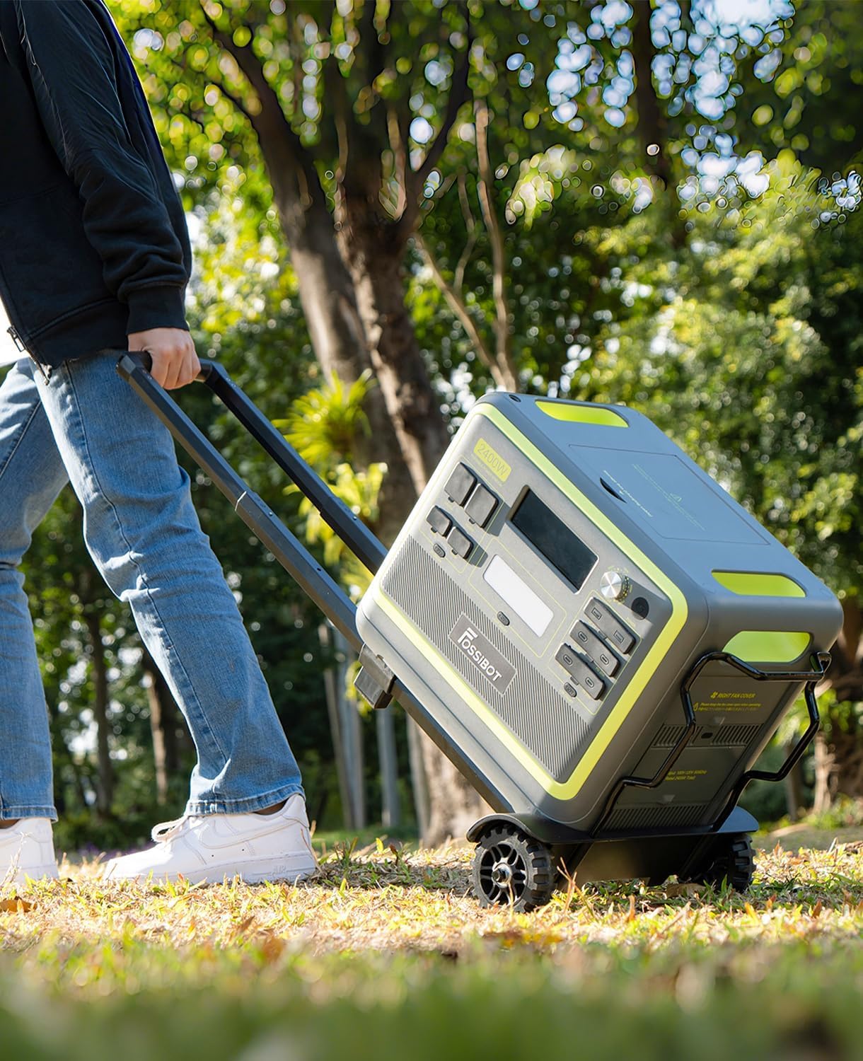 FOSSiBOT F2400 Portable Power Station 2400W (4800W Peak), 2048Wh LiFePO4 Battery Solar Generator with 1100W AC  500W Solar Charging APP Control,1.5H Fast Charging, for Camping, Home Use, Emergency,RV