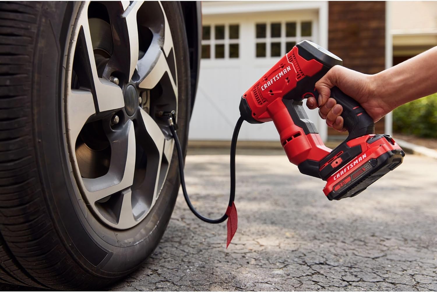 CRAFTSMAN V20 Air Compressor Portable, Cordless Tire Inflator, Up To PSI Tire Pump, with Digital Pressure Gauge, Tool Only (CMCE521B)